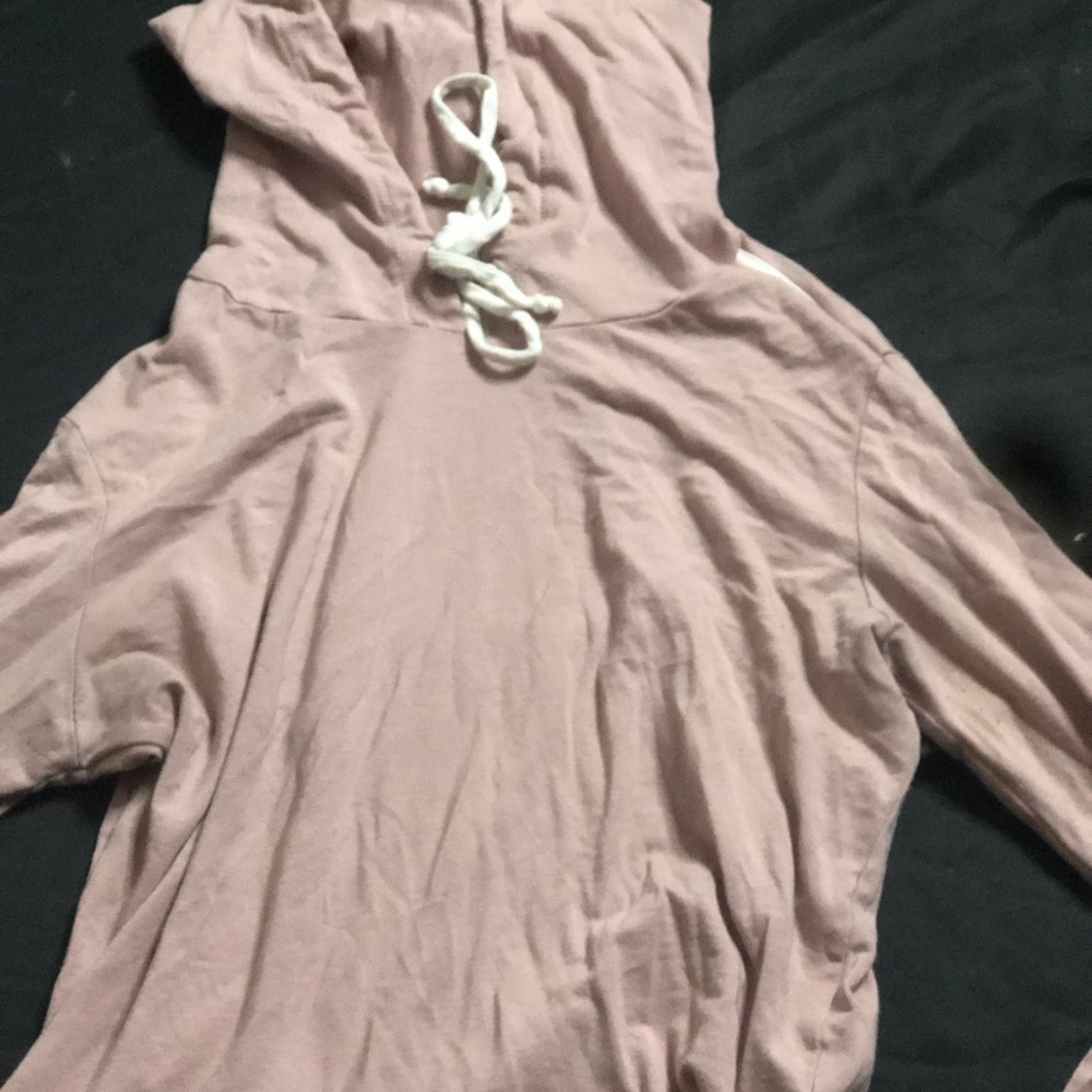 Crop top hooded shirt